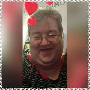 Meet your Posher, Loralee